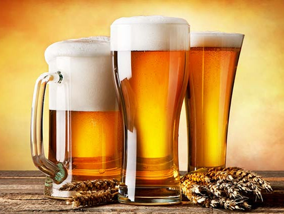 4 Types of Beer Glasses to Complement Your Beer