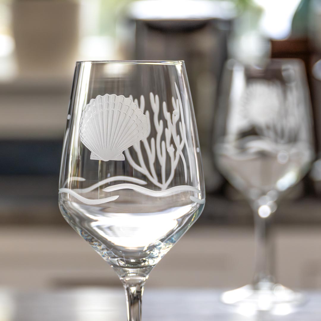 Scallop Shell 19.5oz All Purpose Wine Glass by Rolf Glass