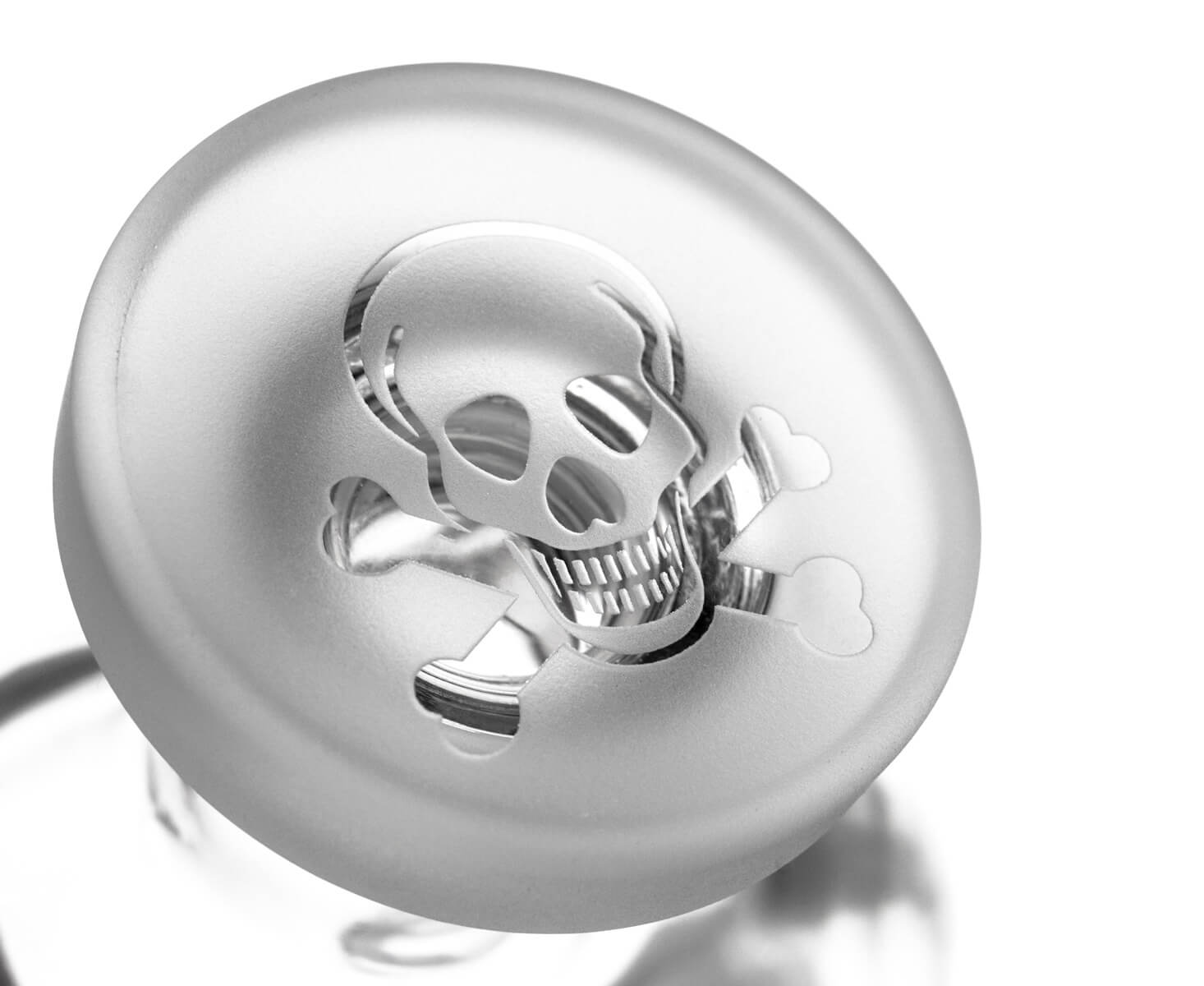 Rolf Glass Skull and Crossbones 23oz Whiskey Decanter