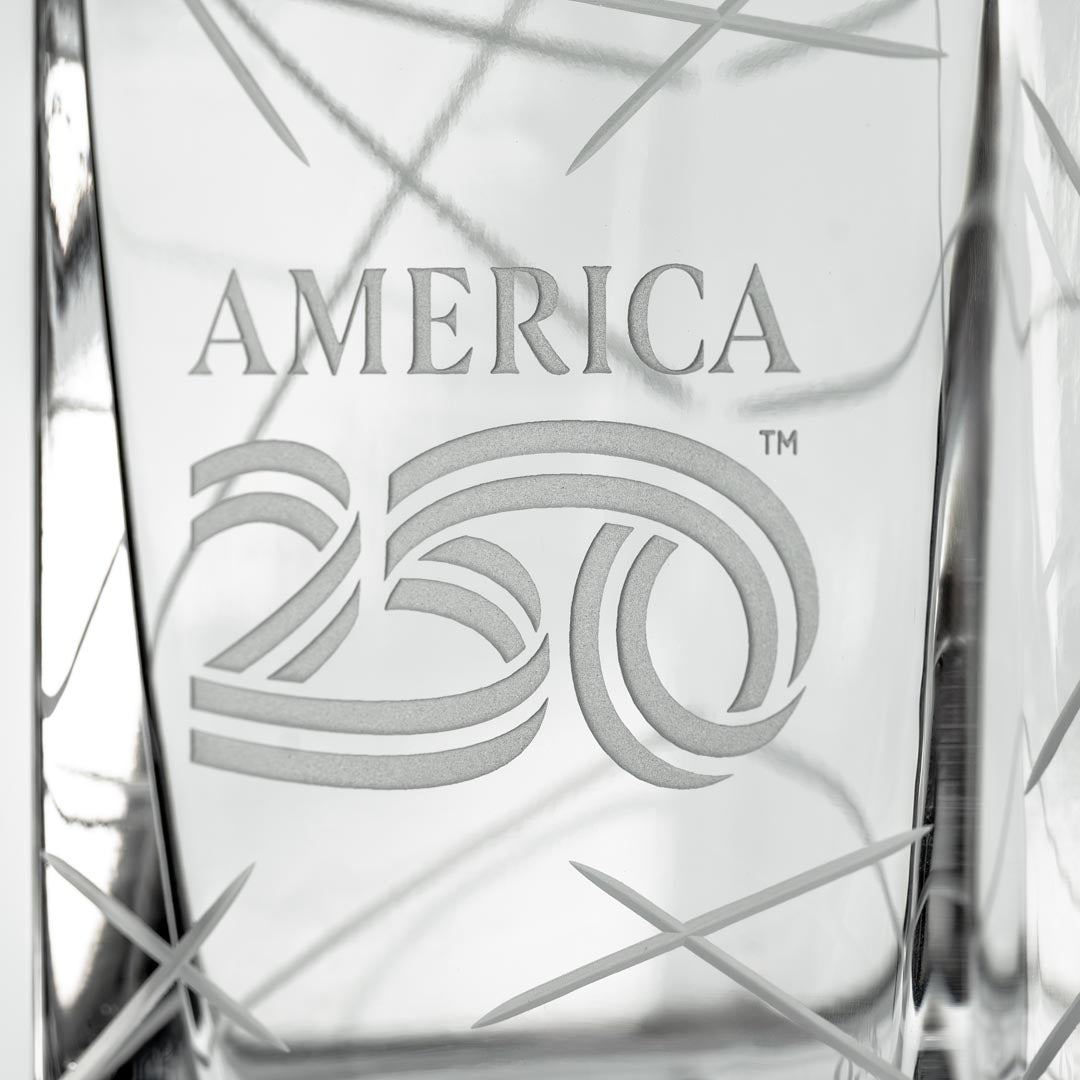 America 250th Anniversary Whiskey Decanter Detailed Engraving by Rolf Glass