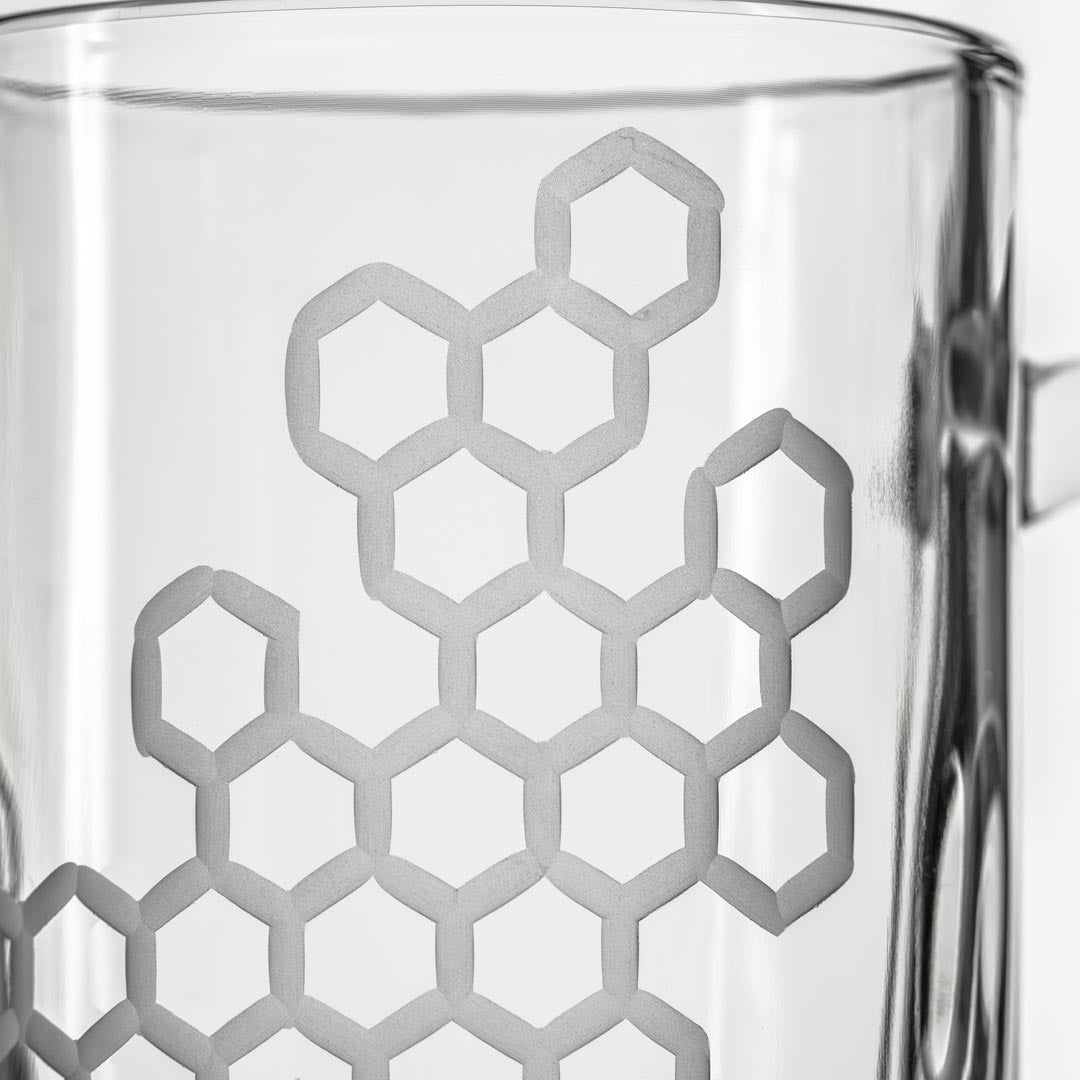 Honeycomb 16oz Bolero Glass Mug detailed diamond wheel engraving by Rolf Glass