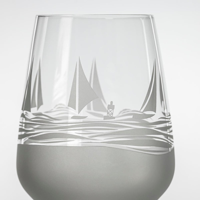 Rolf Glass Regatta 19.5oz Red Wine Glass detailed sand engraving of sailboats