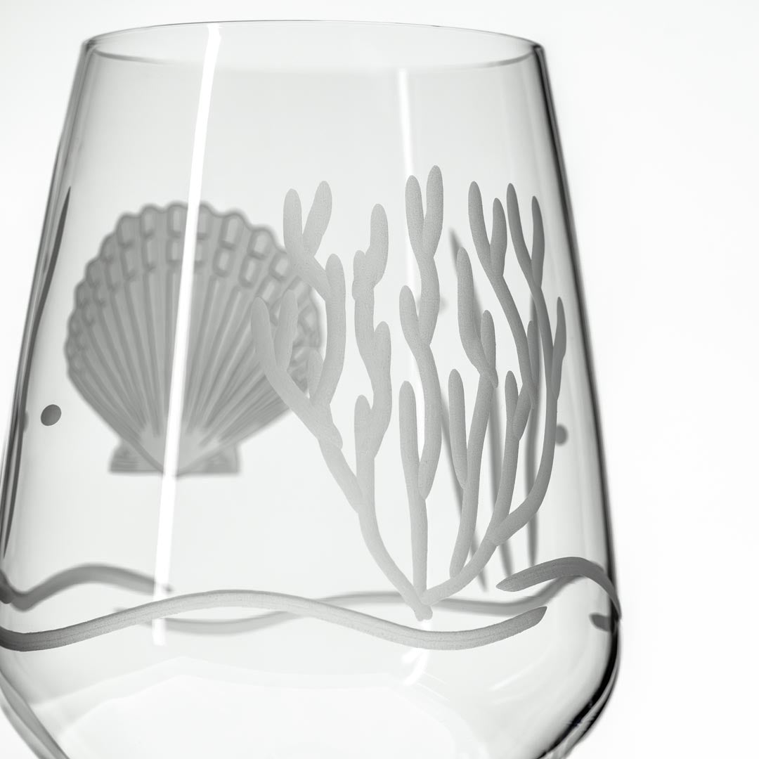 Scallop Shell 19.5oz All Purpose Wine Glass Diamond Wheel Engraving by Rolf Glass