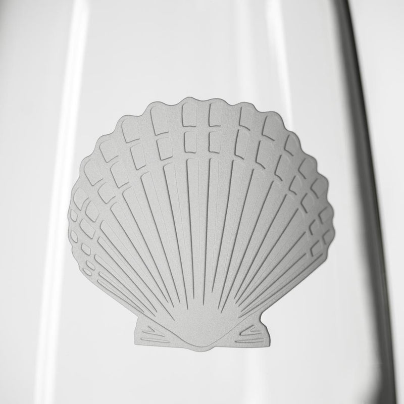 Rolf Glass Scallop Shell 19.75oz All Purpose Wine Glass detail engraving