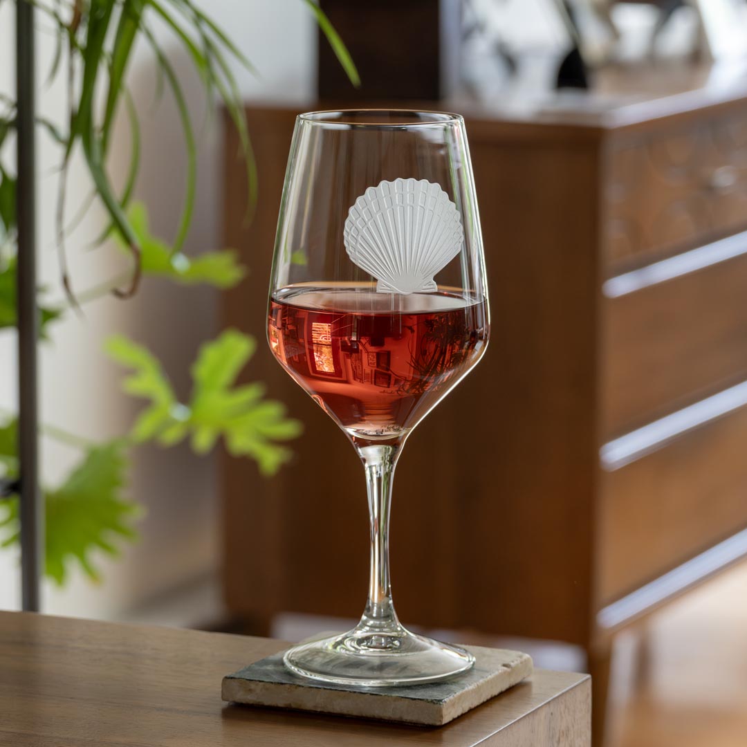 Rolf Glass Scallop Shell 19.75oz All Purpose Wine Glass