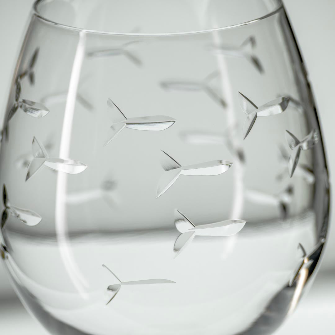 Rolf Glass School of Fish 18oz Balloon Red Wine Glass White Background Etching Detail
