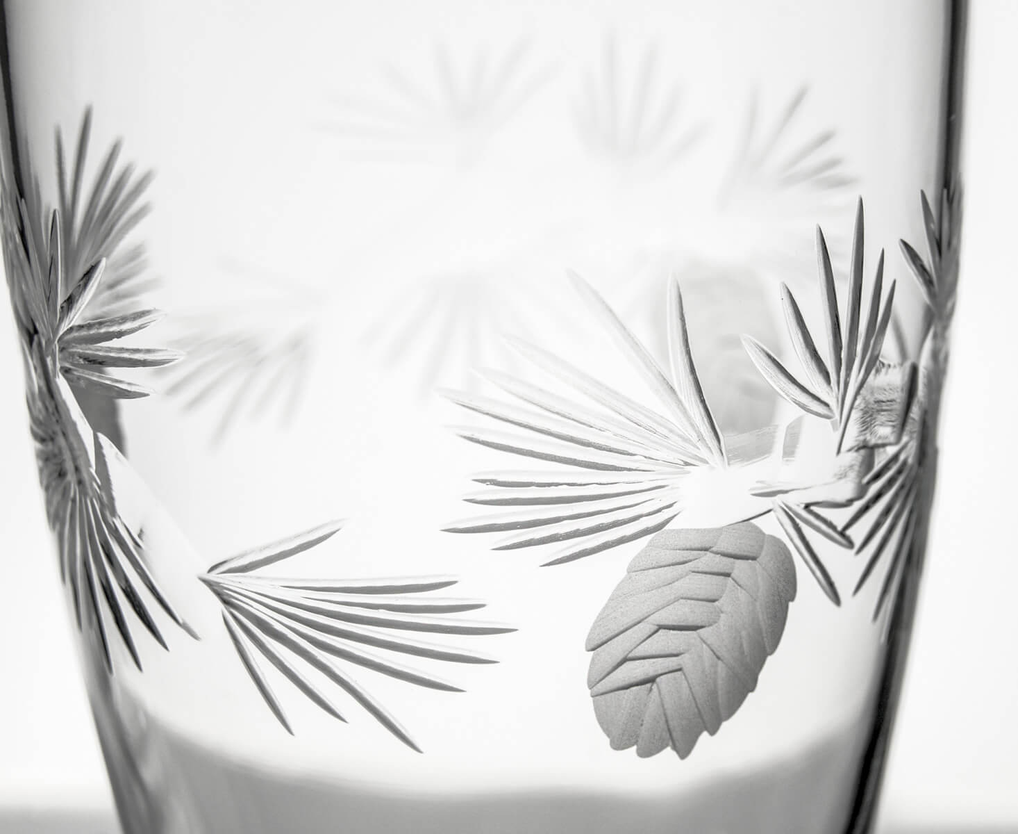 Rolf Glass Icy Pine 16oz Beer Pilsner Glass