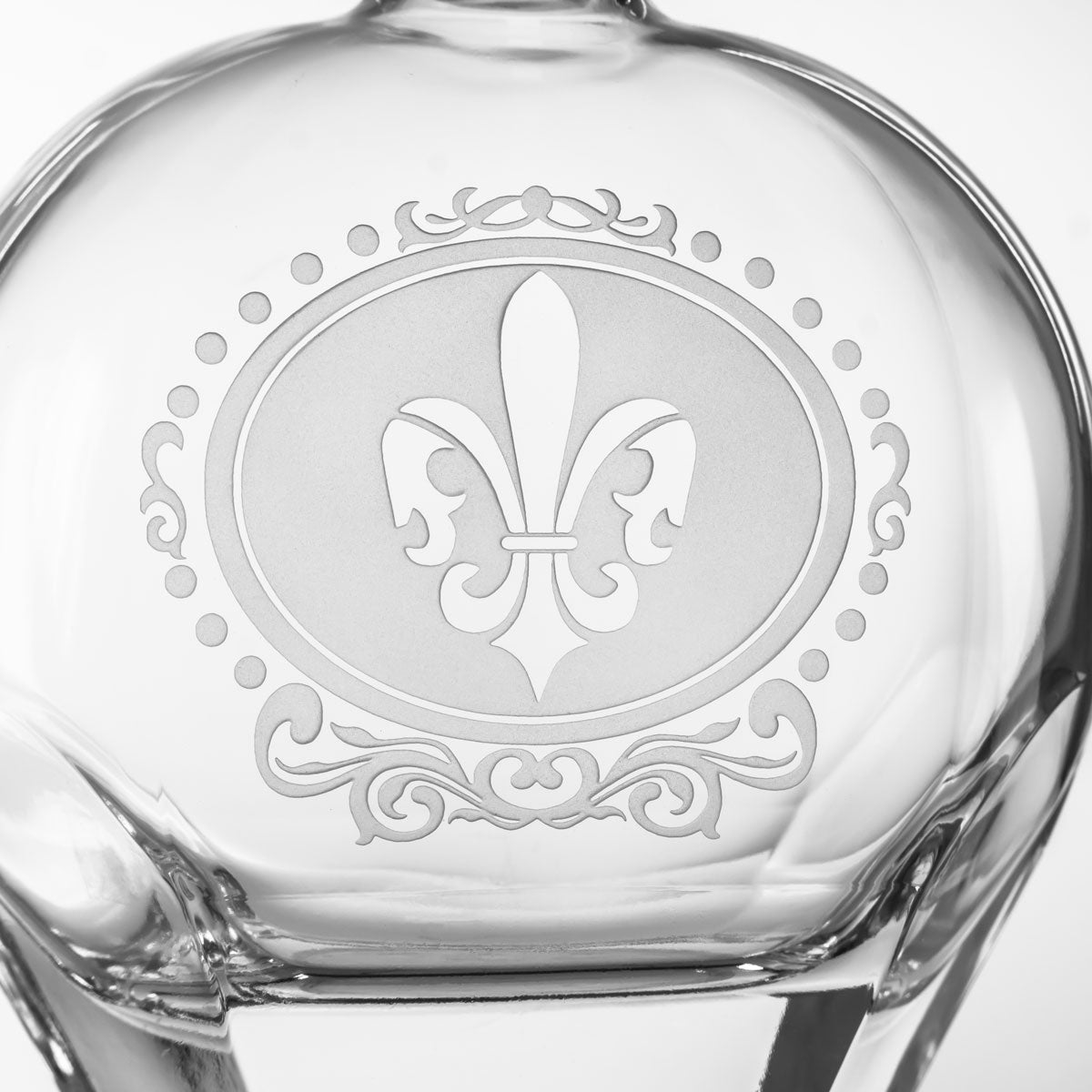 Rolf Glass Royal Fleur De Lis 23oz Whiskey Decanter 3pc Set