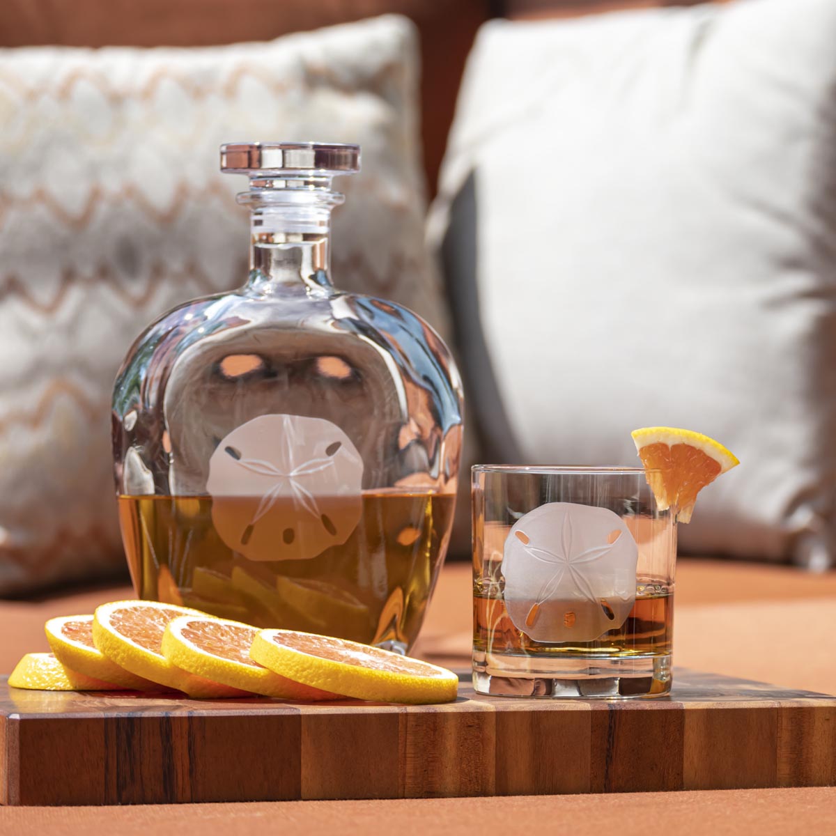 Rolf Glass Sand Dollar Whiskey Decanter and On The Rocks 3pc Set