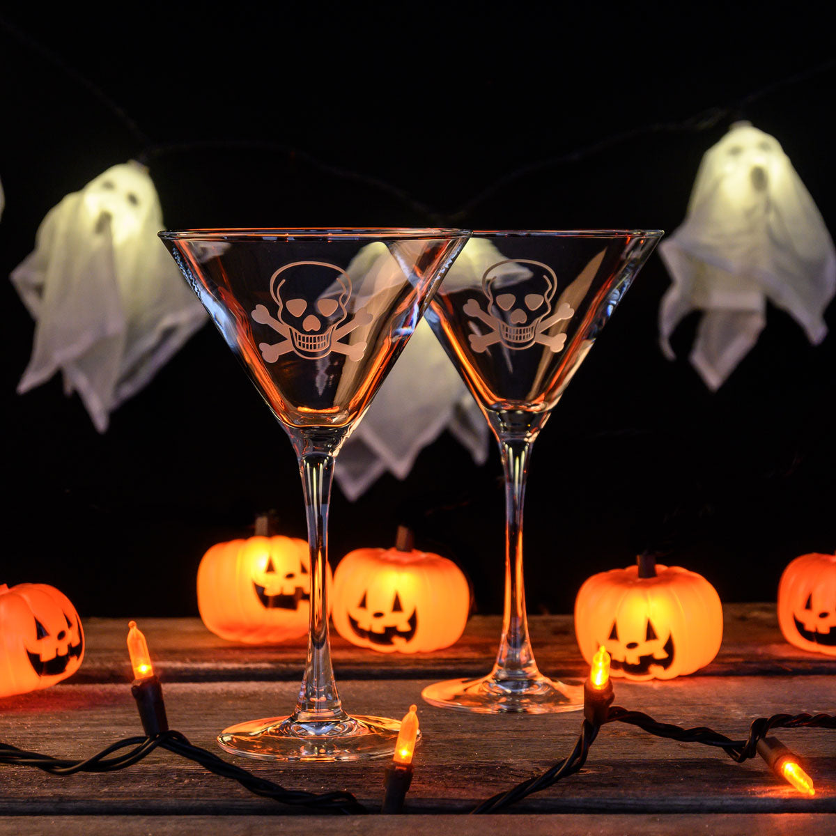 Rolf Glass Skull and Crossbones 10oz Martini Cocktail Glass is the perfect spooky Halloween party decor.
